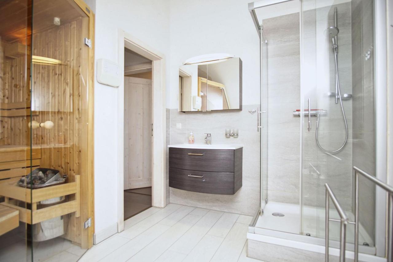 Komfortables Haus Mit Kamin, Sauna, Garten, Terrasse - Ferienhaus Sternschnuppe Wiek auf Rügen 외부 사진