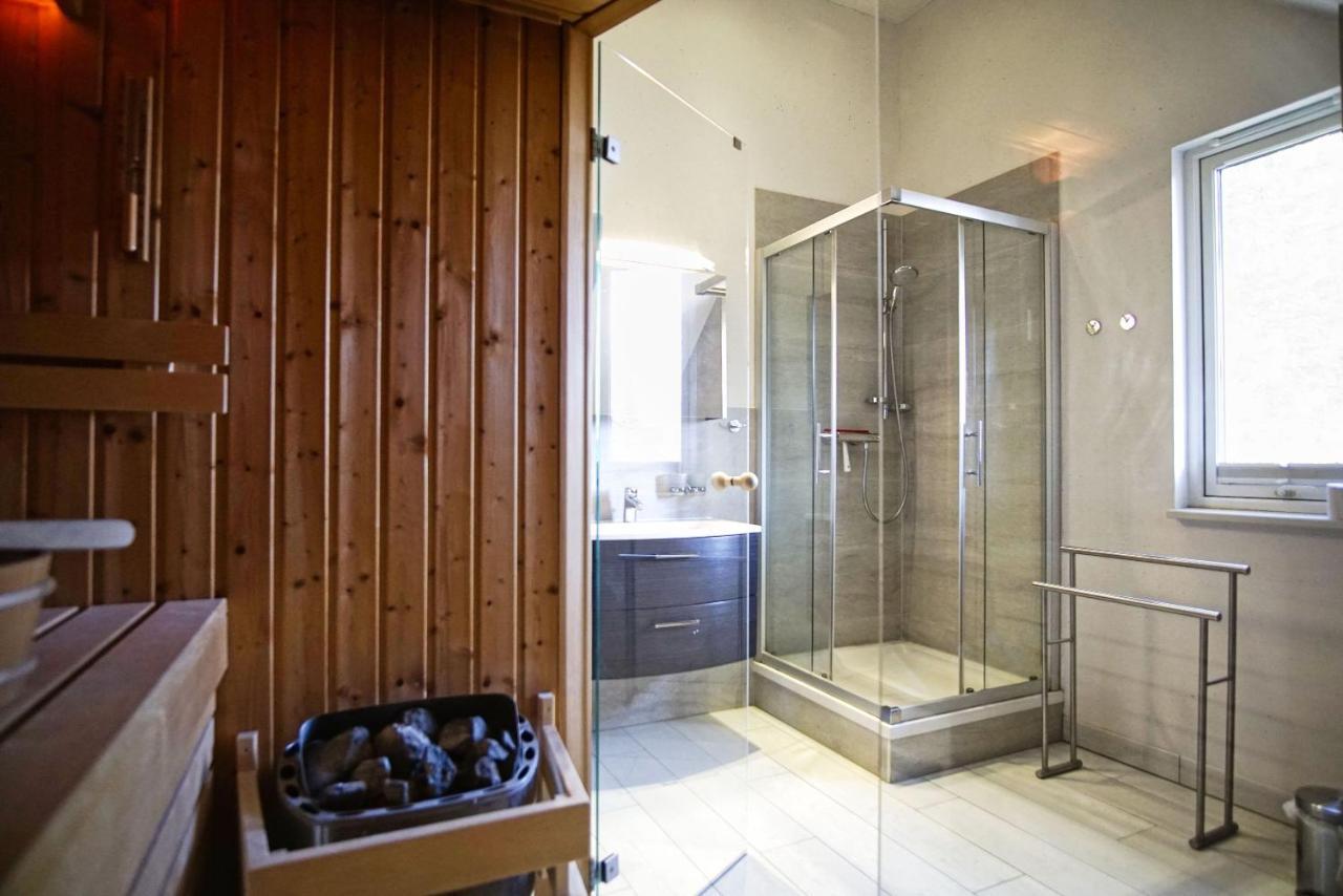 Komfortables Haus Mit Kamin, Sauna, Garten, Terrasse - Ferienhaus Sternschnuppe Wiek auf Rügen 외부 사진